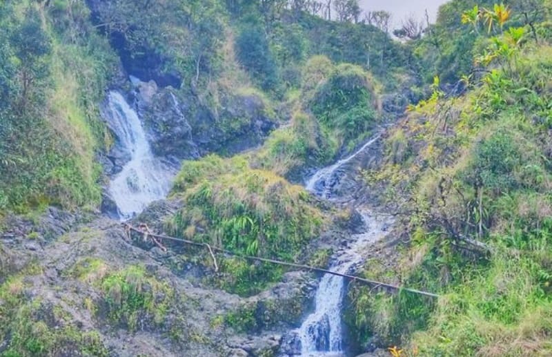 waterfalls in maui